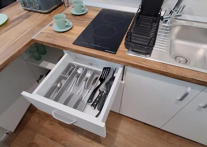 Διαμέρισμα Andrew Saturn