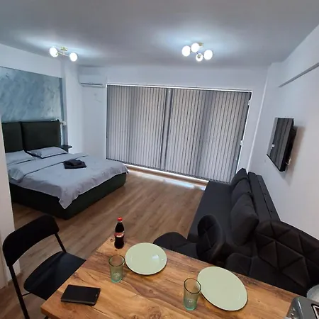 Andrew Апартаменты *